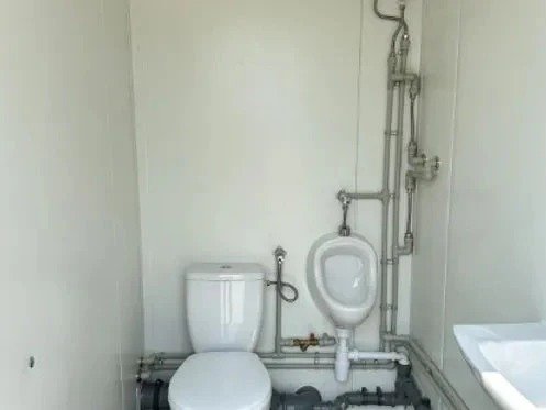 Contenedor Sanitario con 3 Cabinas - Imagen 10