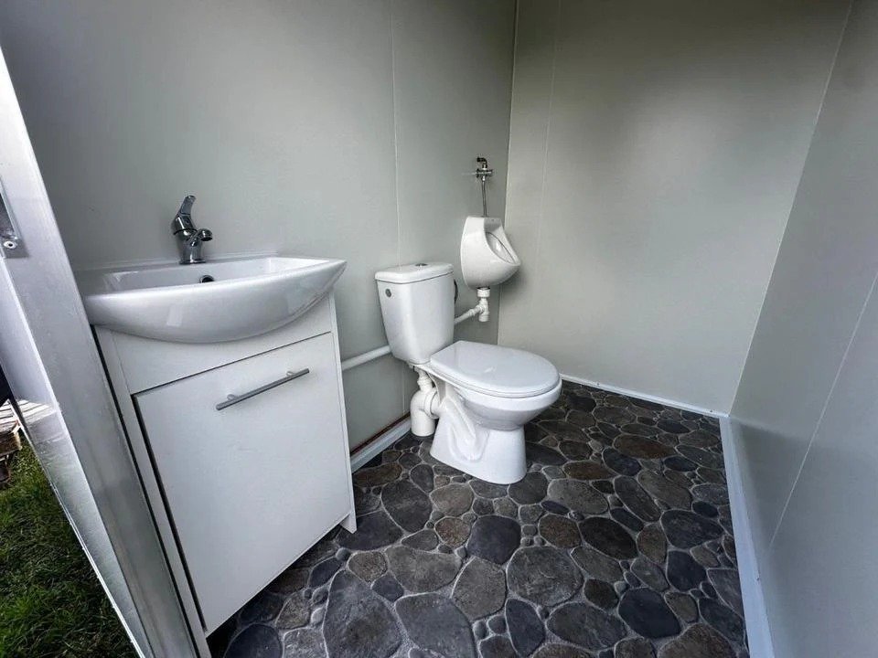 Remolque Sanitario Autónomo con Tanques - Imagen 3