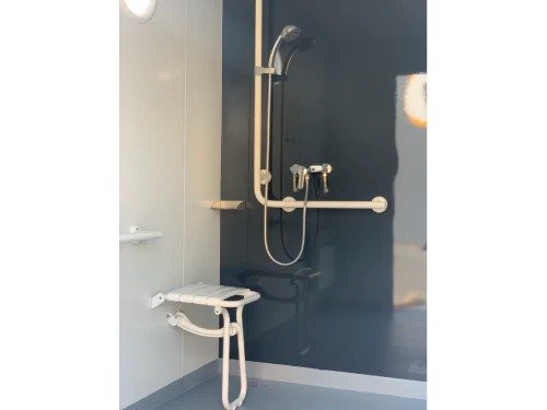 Bungalow Sanitario PMR Morgon con Duchas - Imagen 4