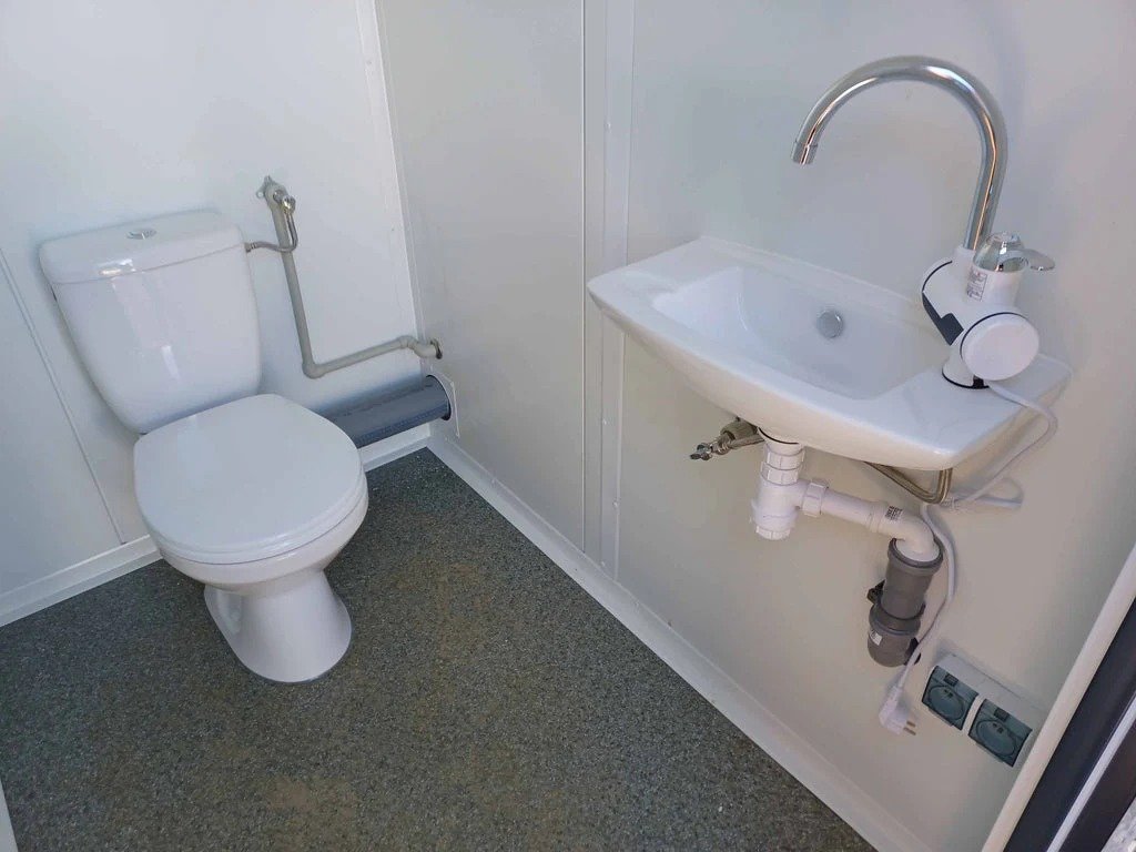 Contenedor Sanitario Doble de 2 Cabinas - Imagen 5